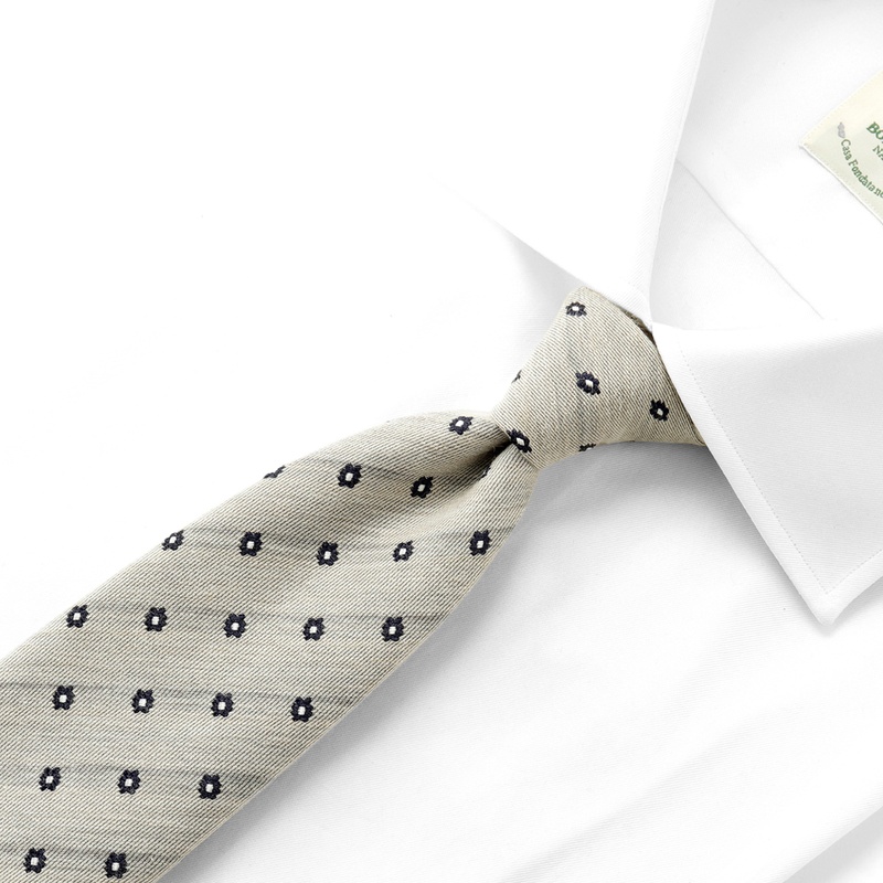 コットンシルクジャカード小花柄ネクタイ／31054（ベージュ×ネイビー